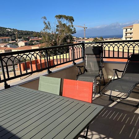 Grand T2 Residence De Standing LʼÎle-Rousse エクステリア 写真